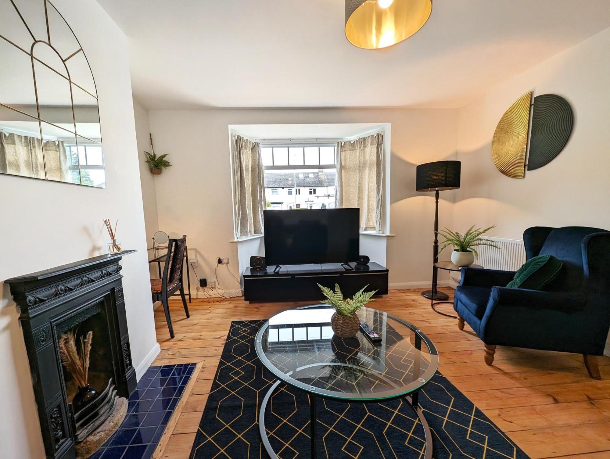 Central Cambridge, Charming 3-Bed House With Free Parking! מראה חיצוני תמונה